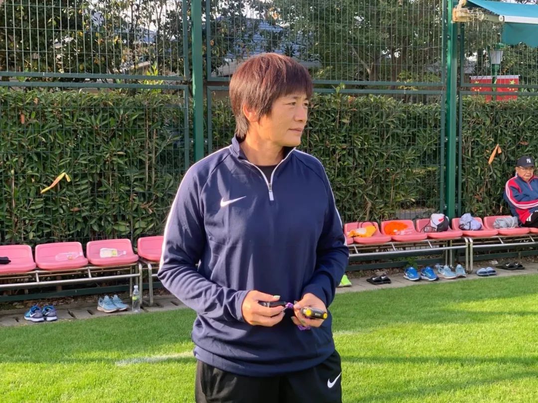 郎平女足,上海女足功勋教练