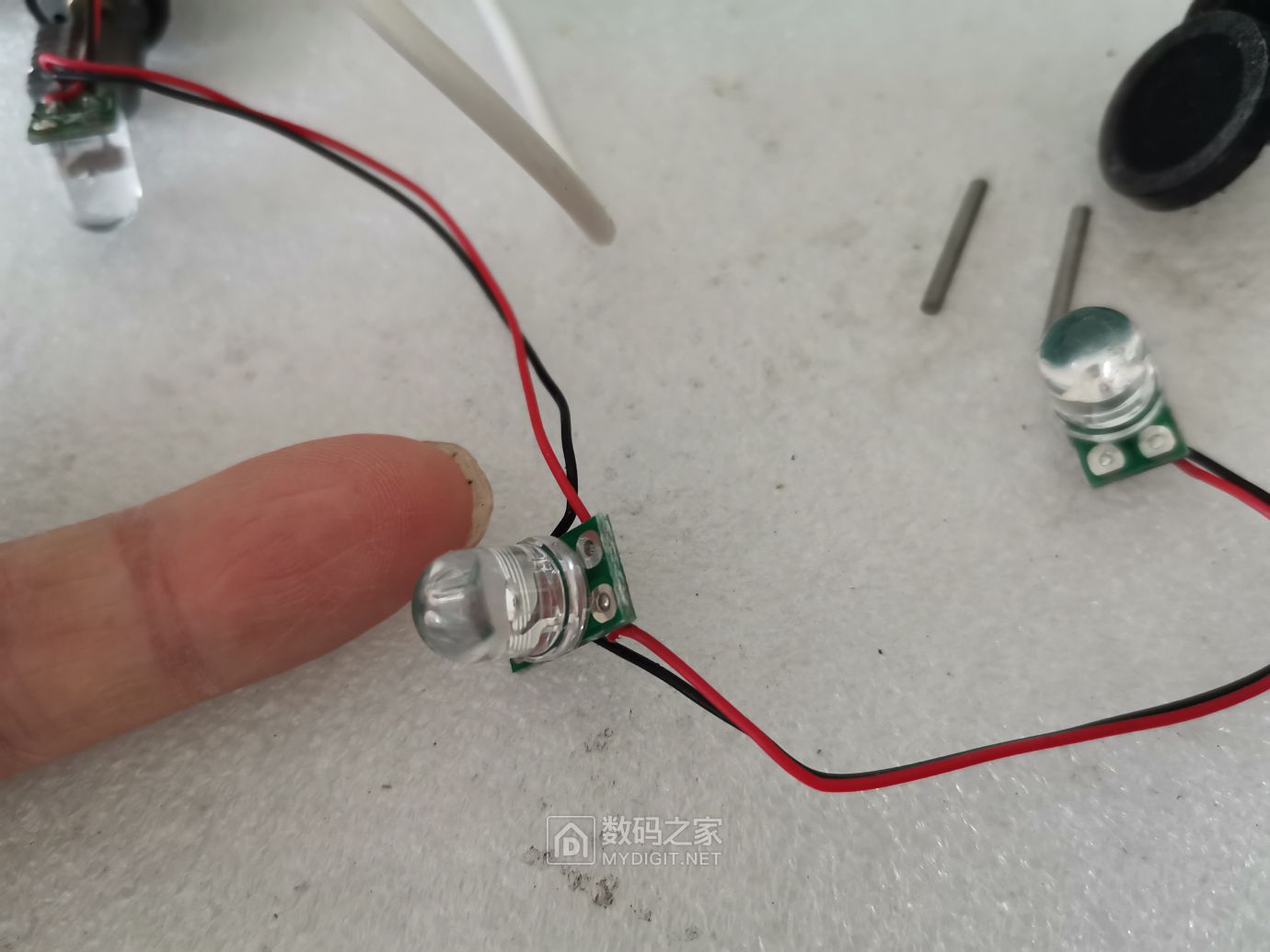 头部按摩器八爪式拆解,头部按摩器评测视频