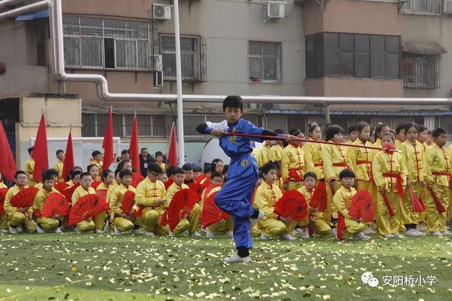 涓囨湪浜夎崳鐧捐姳鍚愯壋涓嬭仈,瓒崇悆涓栫晫鏉ⅵ鎯冲啀鍚埅