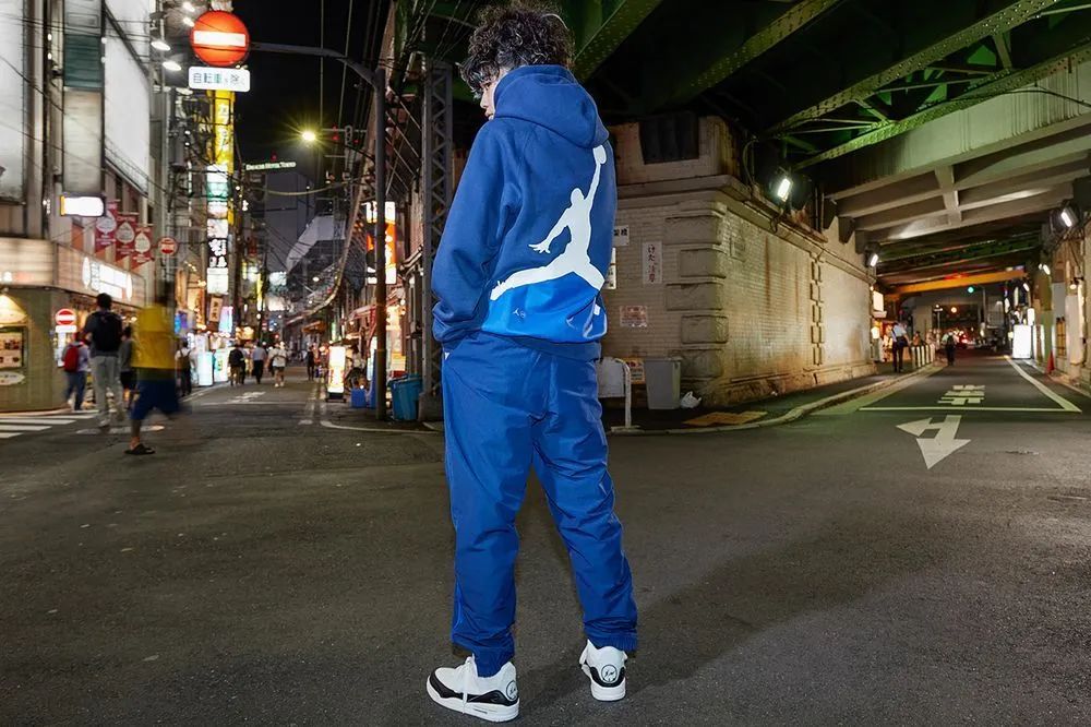 藤原浩xAJ完整服饰曝光！哆啦A梦配色Dunk实物图释出