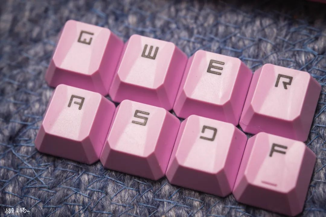 给我一个粉红色的回忆,第四代光轴键盘血手幽灵