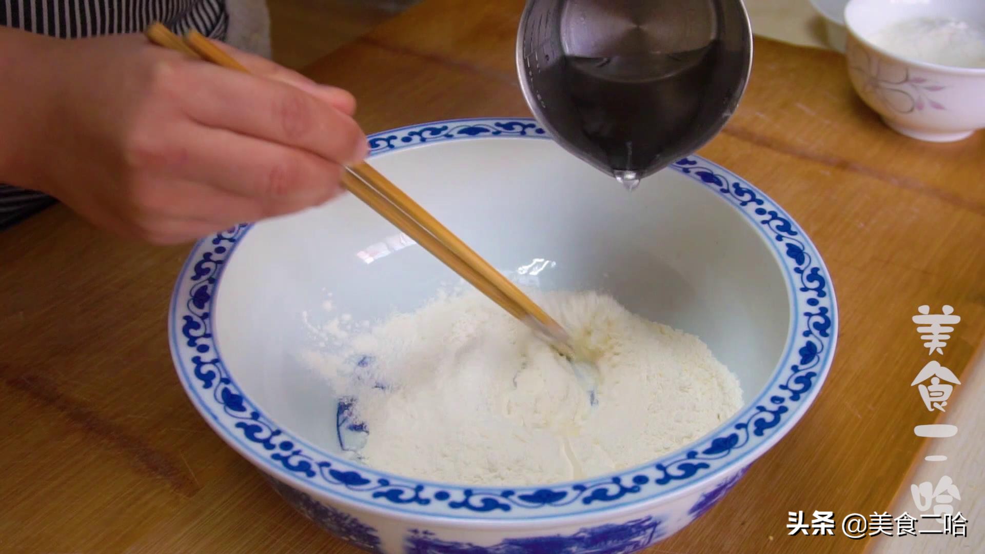 千层麻花酥六层,千层麻花炸出来特别吸油还不软