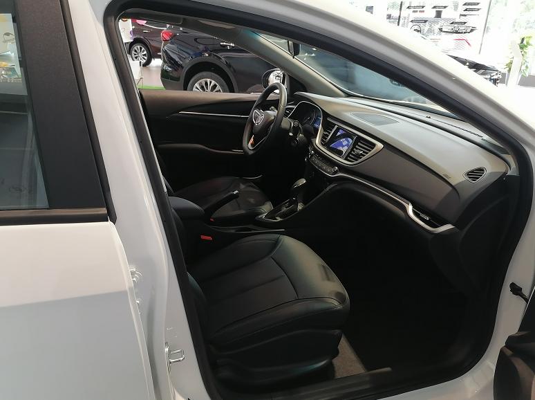 别克英朗1.5驾驶体验,别克英朗1.0t体验