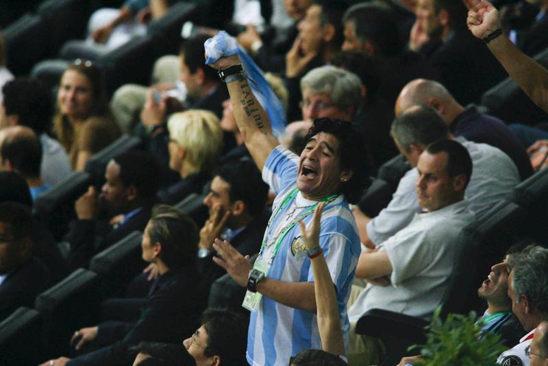 Z世代，“我爸”，和神一样的马拉多纳