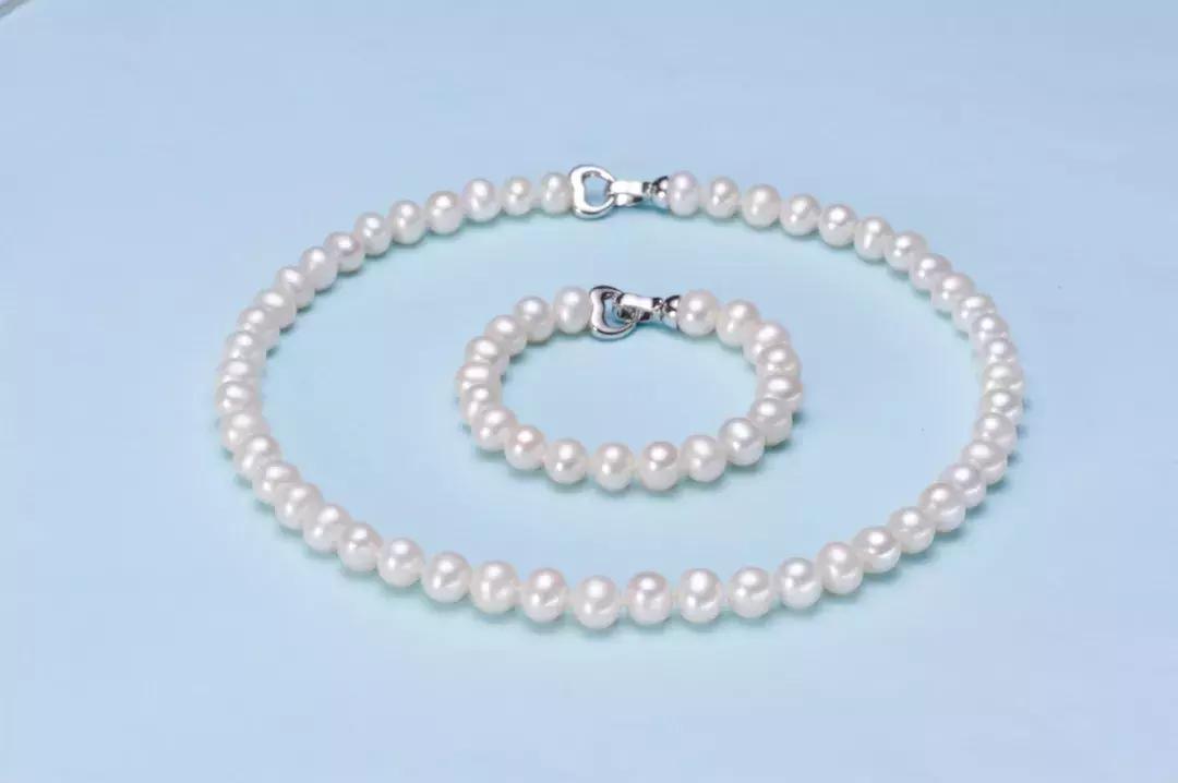 鎬庢牱璁╁濡堜竴绉掑彉骞磋交,璁╁濡堝彉骞磋交鐨勫皬绉樿瘈