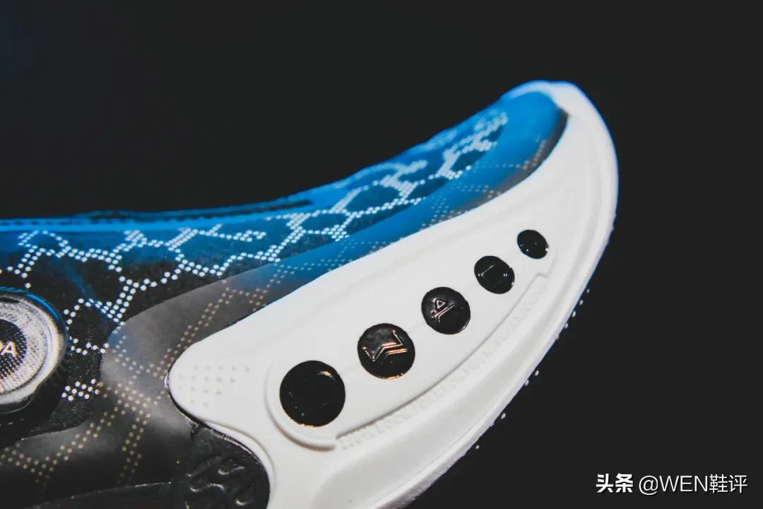 1599竟让李宁黑都大呼牛皮,WOW9无限版的配置到底有多牛