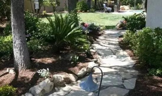 庭院花园石材地板铺设效果,私家庭院最流行的4大铺装方式