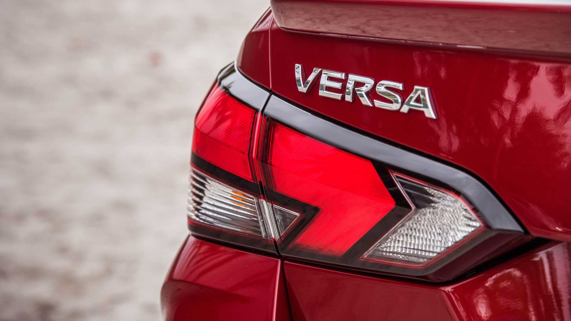 手动挡新车落地价,手动挡落地价6万的车