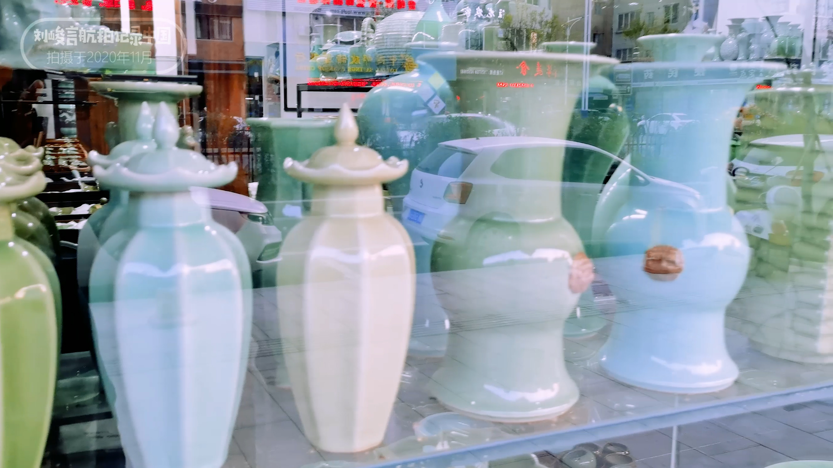 龙泉的青瓷宝剑有名气,为什么龙泉盛产宝剑