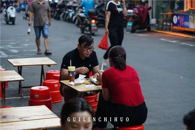 三里美食一条街,隐藏在巷子里的神秘小吃