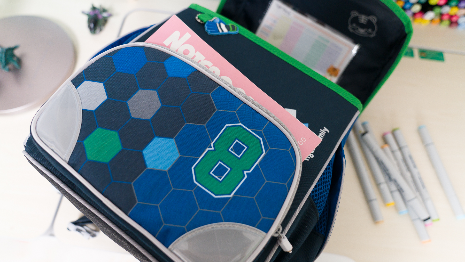 减负护脊书包怎么选,如何给孩子选一款好的护脊书包