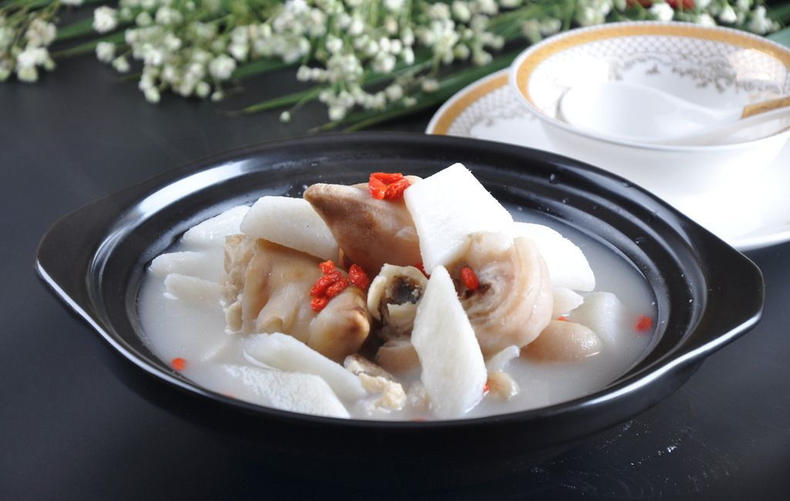 如何快速去除猪蹄皮的腥味,烀猪蹄儿如何去除肉腥味