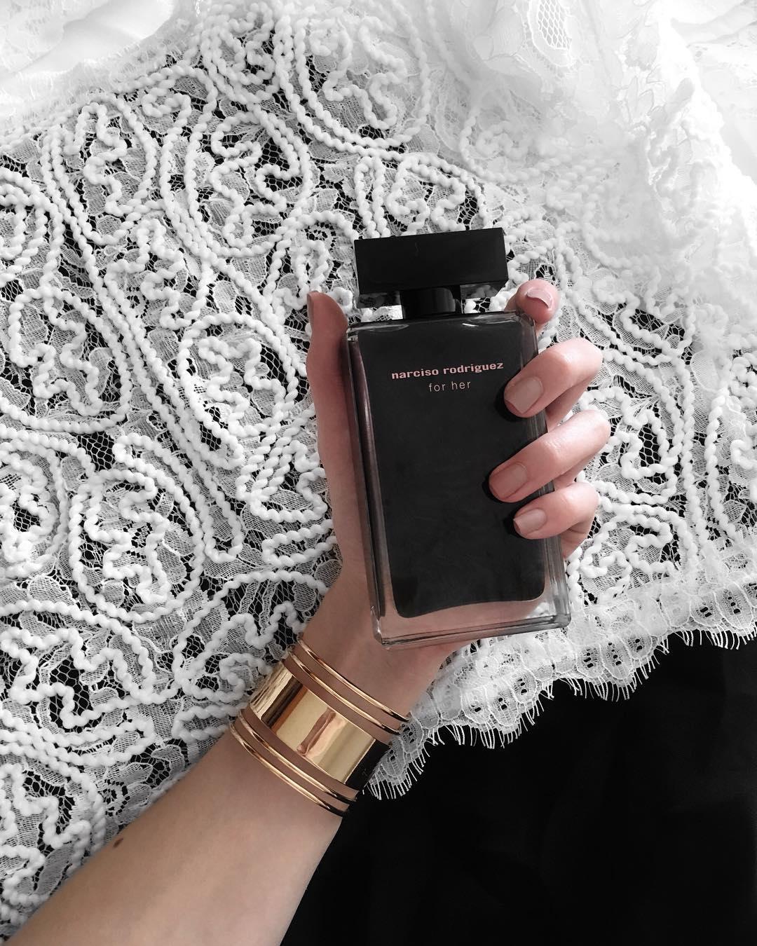 世界公认十大女士香水 (世界十大香水产地)