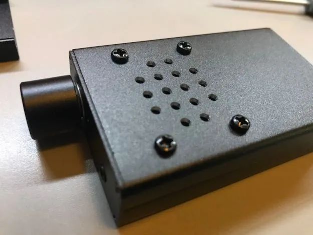 给俄罗斯Belka-DX接收器动手术，10分钟加装扬声器配件