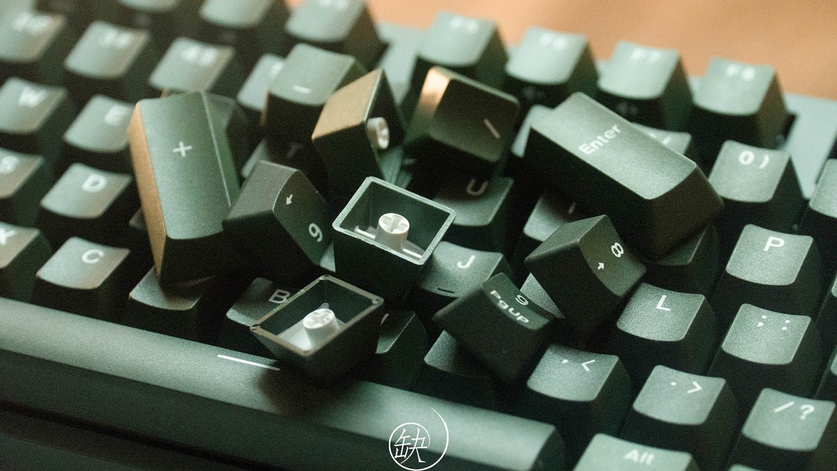 杜伽k310v2白光限定版机械键盘,杜伽k330键盘青轴怎么样