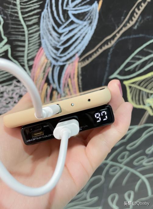 aigoa10s充电宝,aigoa110s自动充电宝