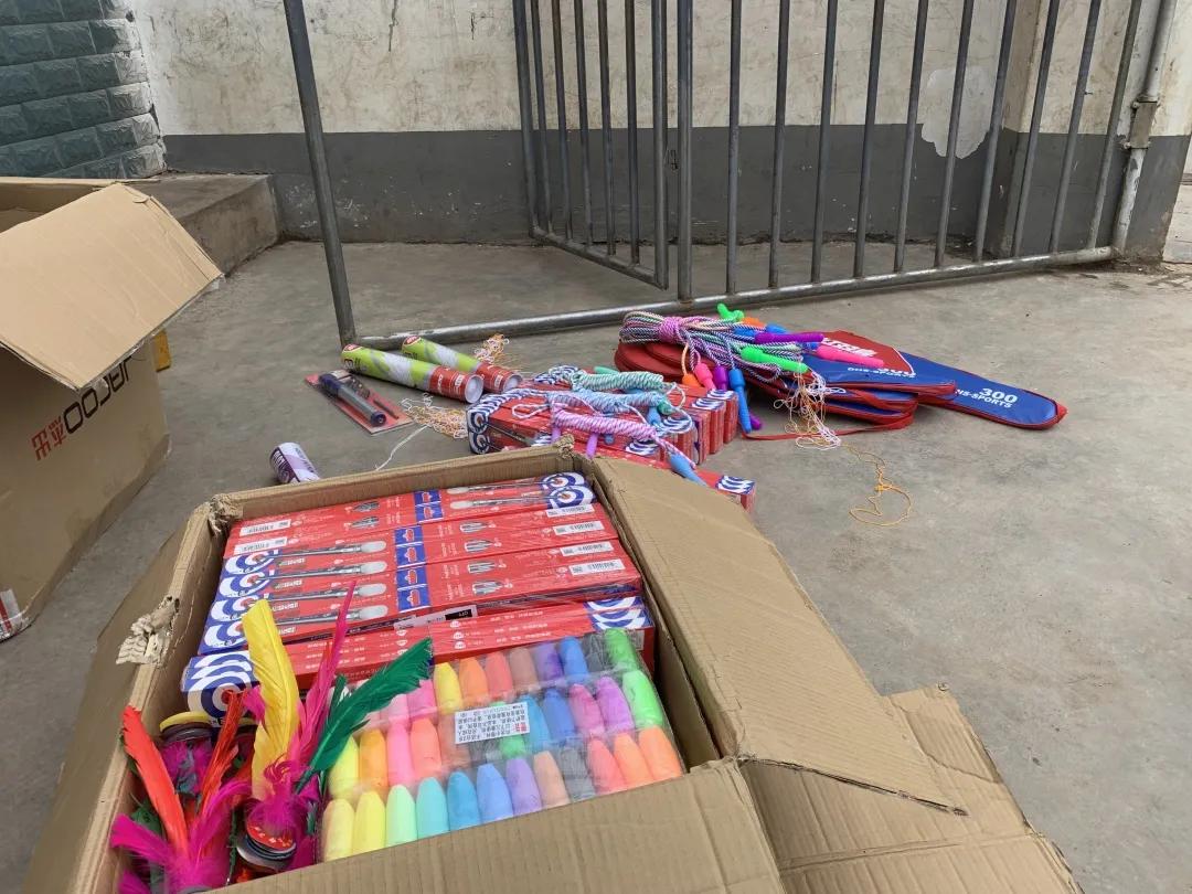 100家图书馆计划第五站巴尔村小“梦想图书馆”活动圆满落幕