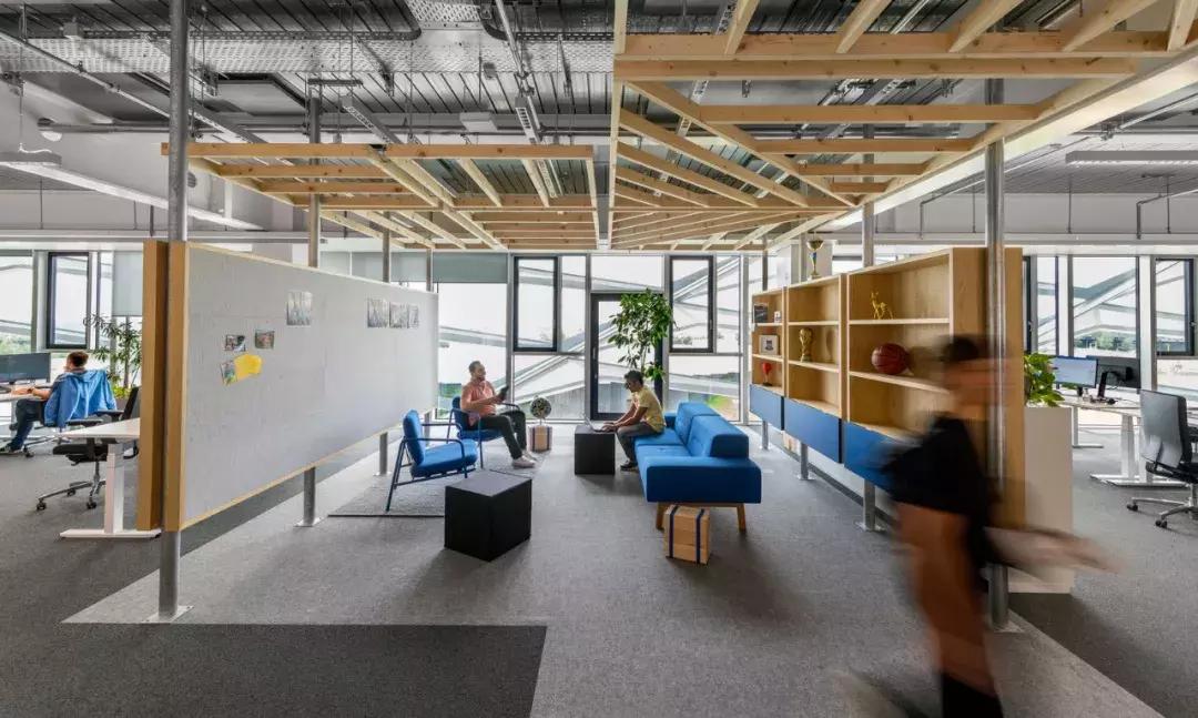 阿迪达斯adidas总部,adidas总部大楼图片