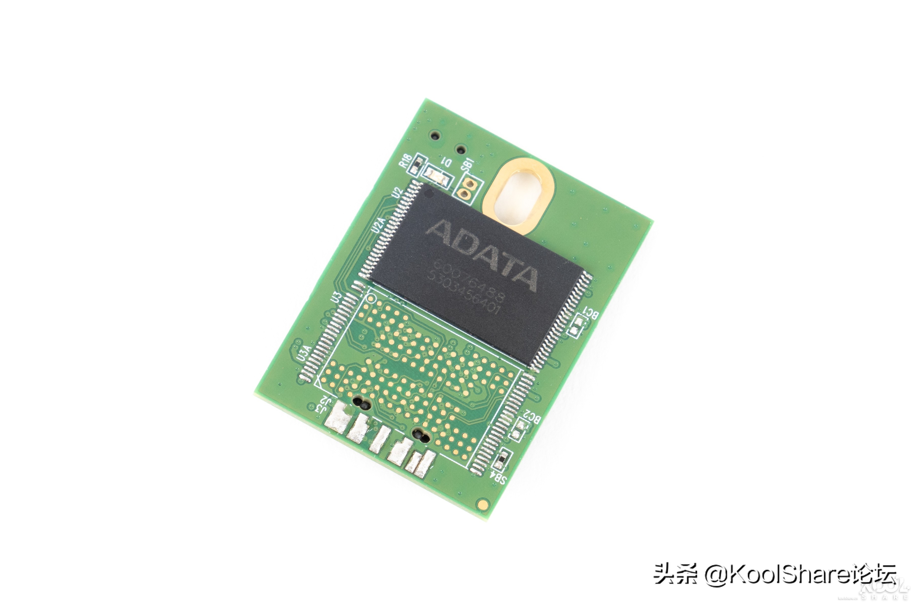 ASUSTOR爱速特旗舰NASAS7110T拆解评测