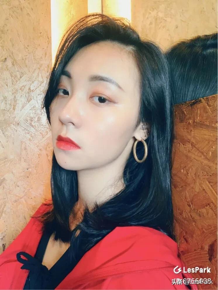 看完这对超甜LES拉拉CP,我先弯为敬