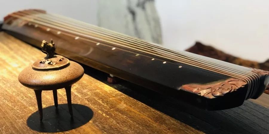 古琴琴弦保养用凡士林吗,古琴弦保养用甘油还是凡士林