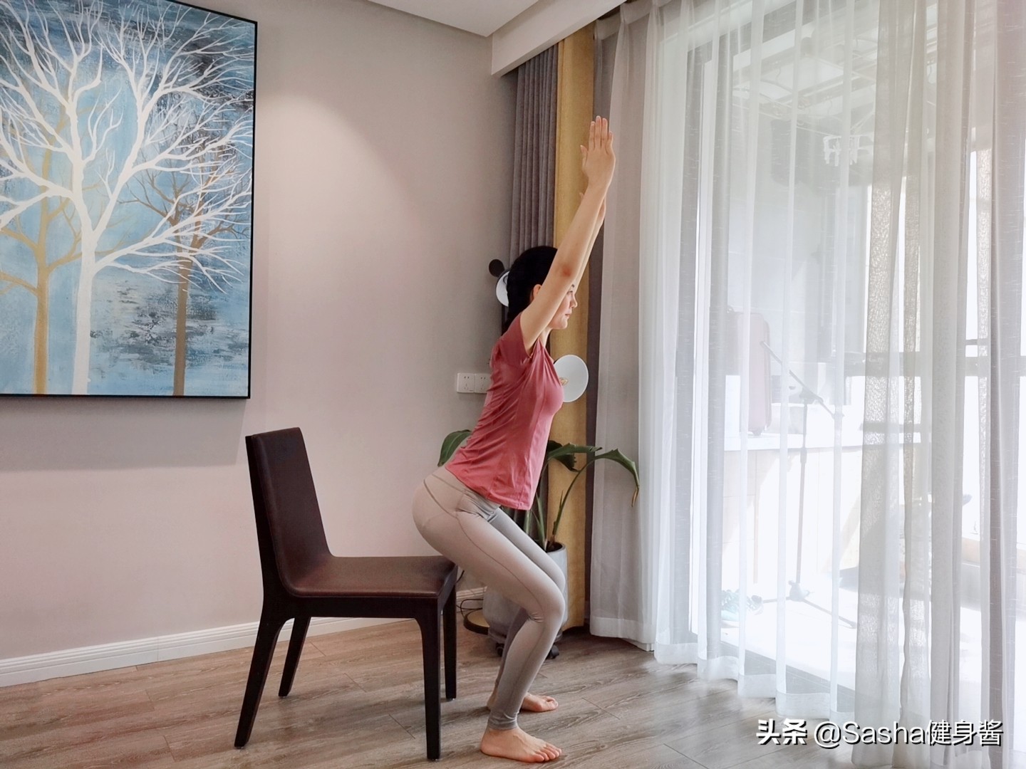 坐凳子办公的瑜伽体式,办公室椅子瑜伽练习