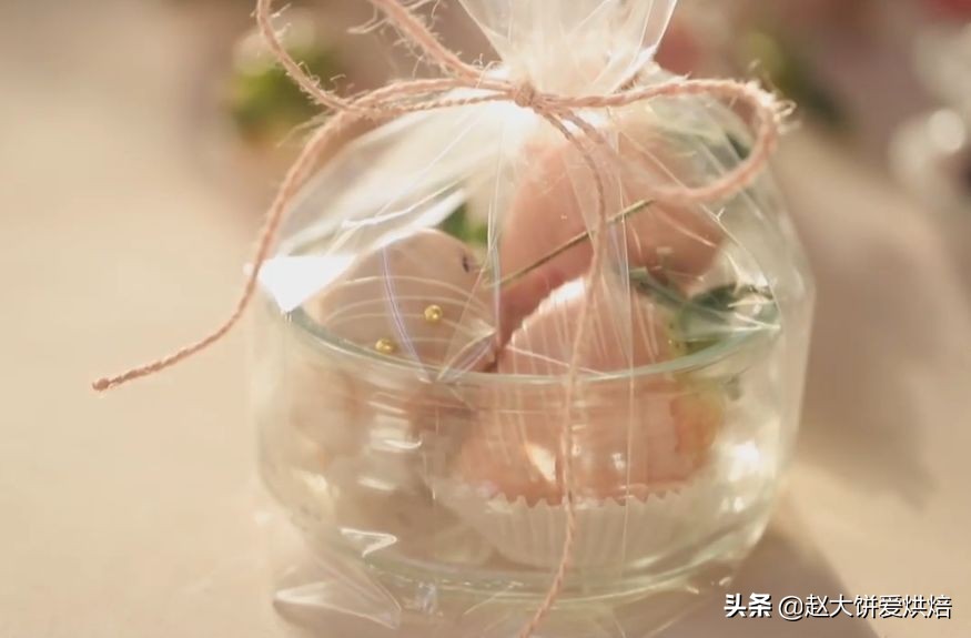 巧克力草莓,史上最简单能吃能装饰的情人节礼物