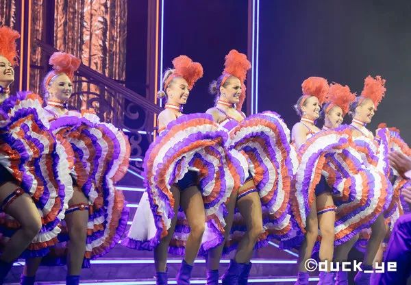 乘坐皇家加勒比邮轮太阳光光谱号,黄晓明皇家加勒比海洋光谱号