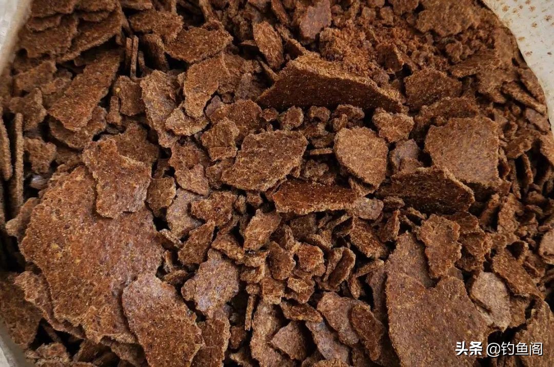 冬钓鲤鱼用花生枯的最佳方法,花生枯可以钓鲤鱼和草鱼么