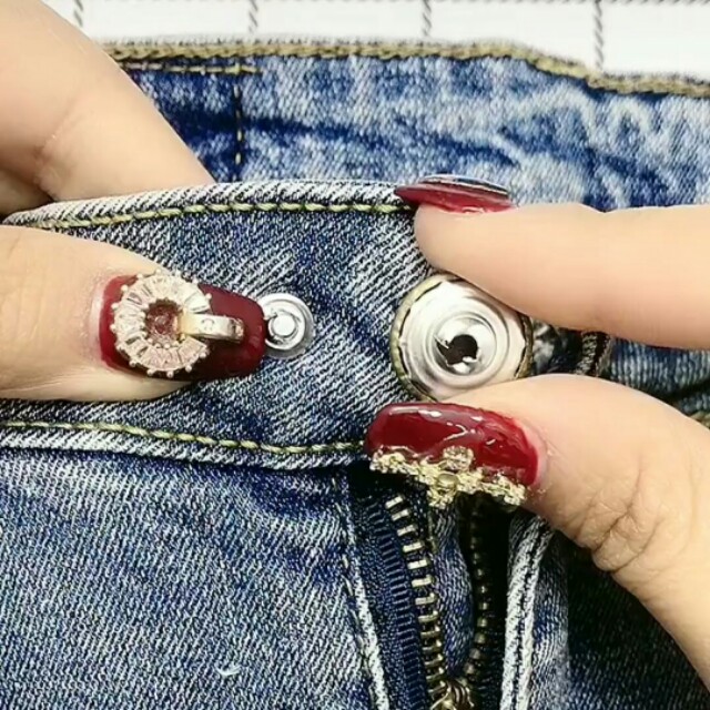 牛仔裤扣子坏了怎么办替换,牛仔裤的扣子烂了别着急扔