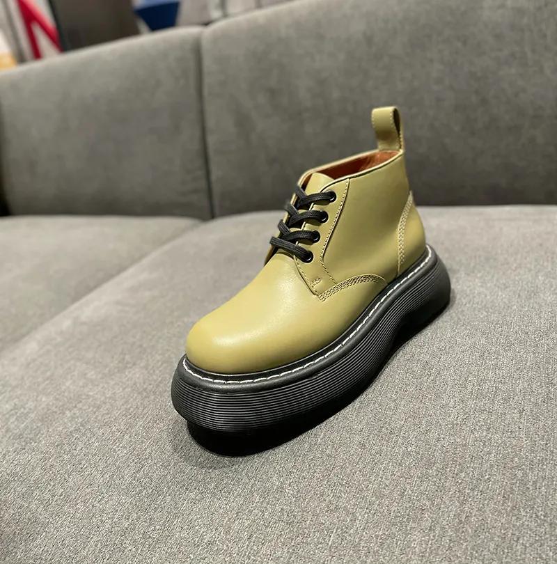 简约时髦短靴,不止是一双鞋子