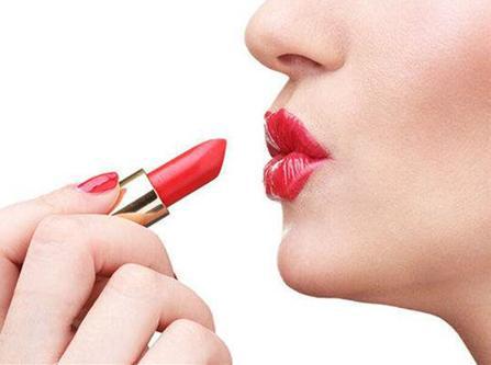 如何涂口红最好看,怎么涂口红才好看教你轻松化妆