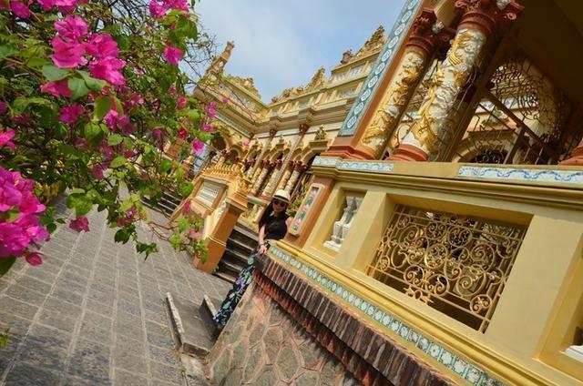 越南美女带妹子出游,越南美女旅游团