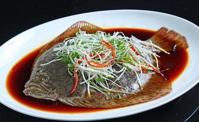 正宗清蒸多宝鱼几分钟能好,肉质鲜嫩没有小刺的清蒸多宝鱼