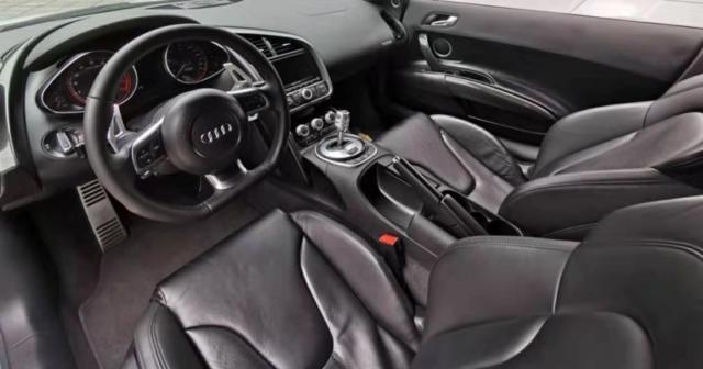 新款奥迪r8路人反应,路人见奥迪r8