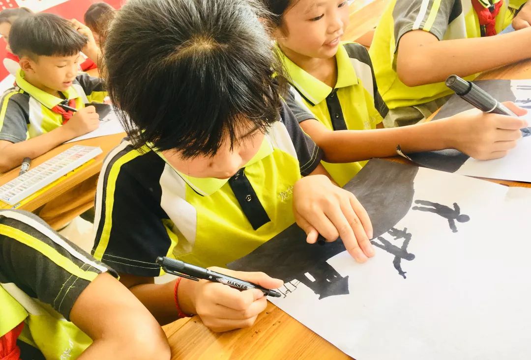 送教下乡美术农民画,儿童创意绘画送老师