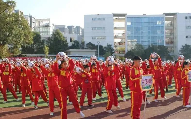建阳曼山小学运动会,建阳区曼山小足球赛