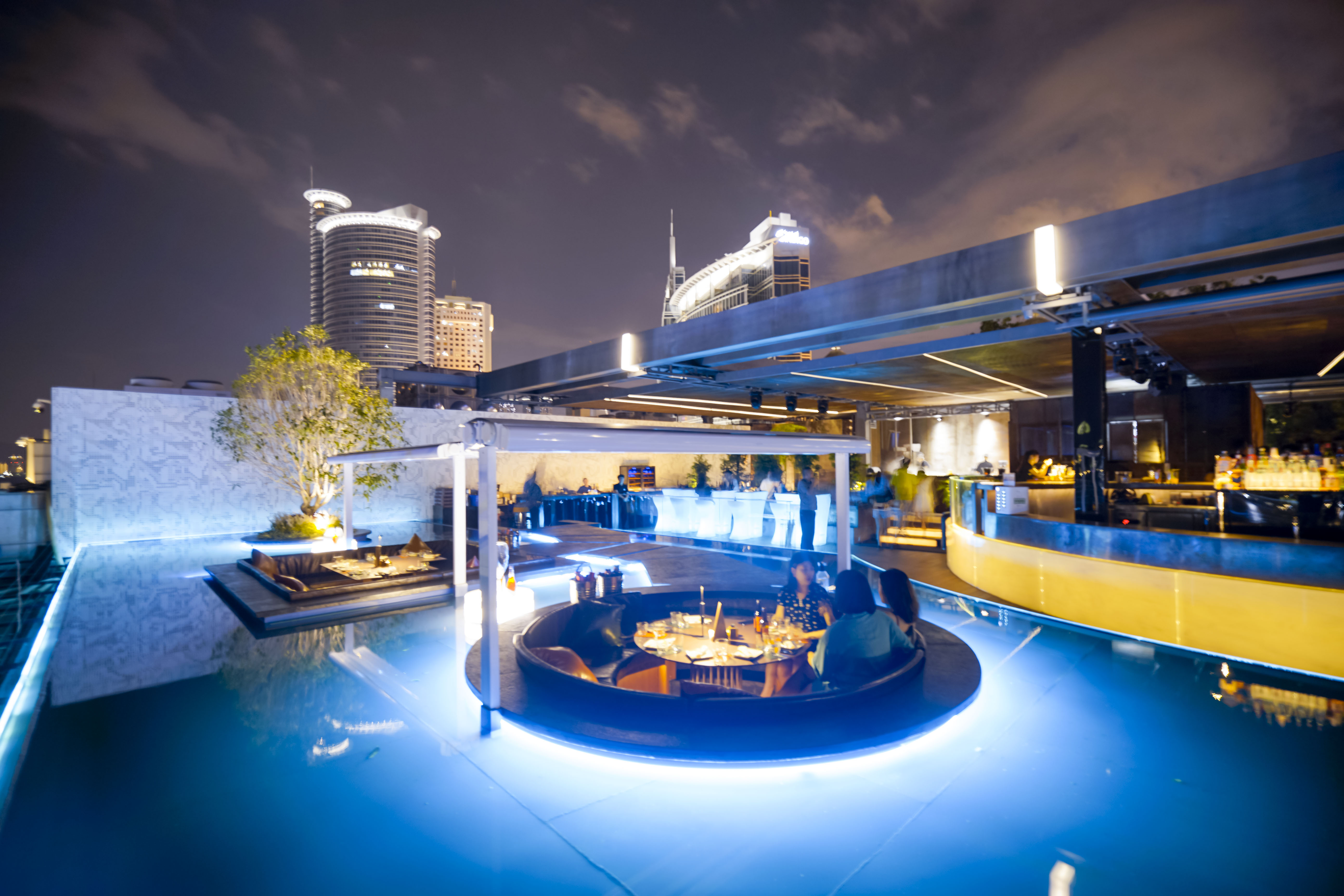 轮渡夜景视频,轮渡海上美景