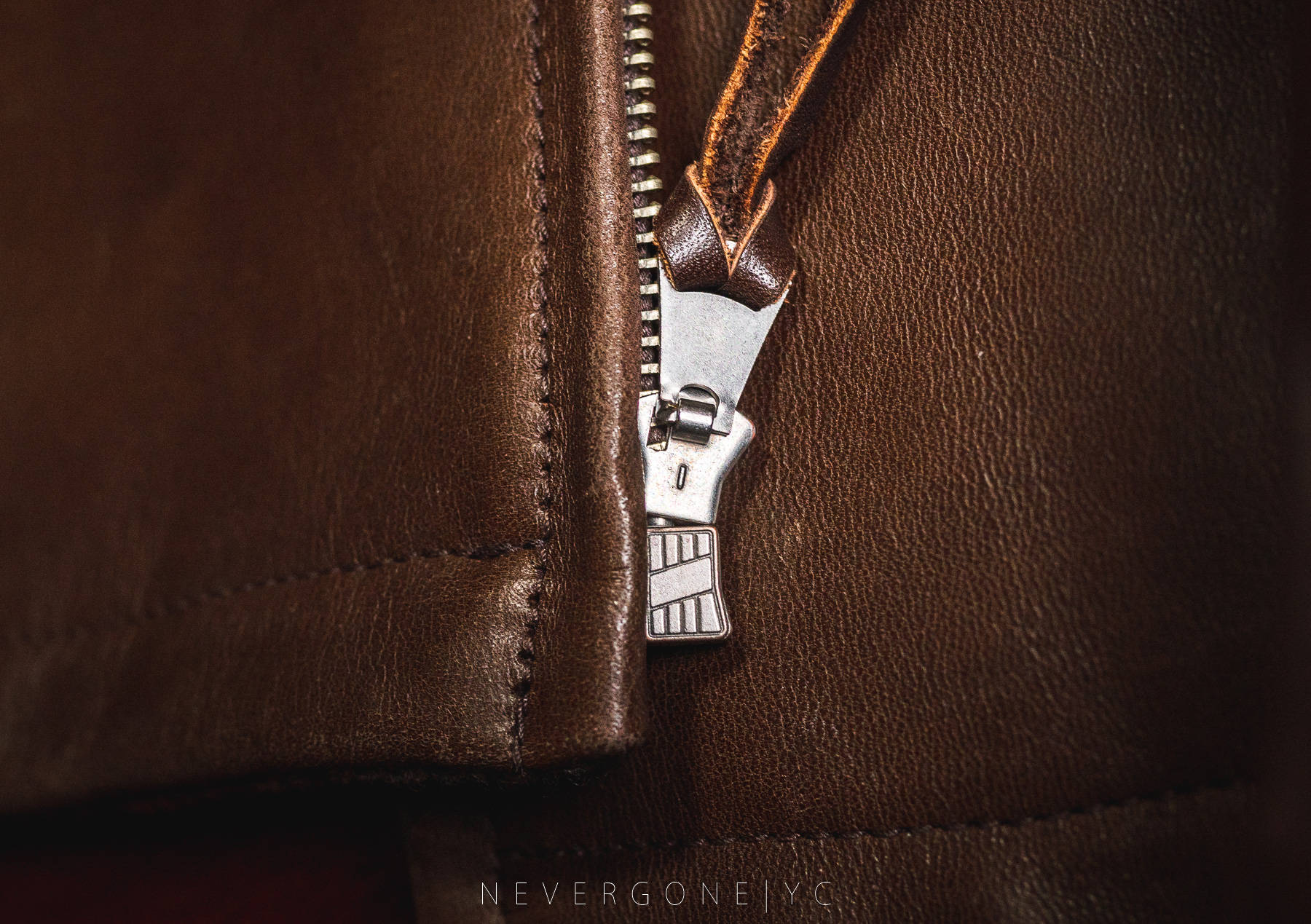 卖2万却不想让人买到的皮衣：AtLastCoLot.670马皮皮衣