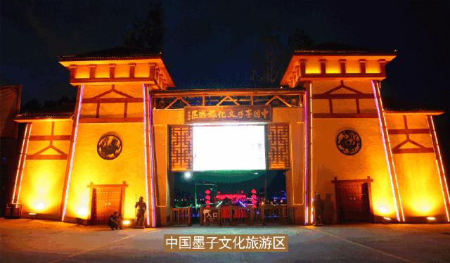 墨子古街观光小火车,中原雪乡晚上