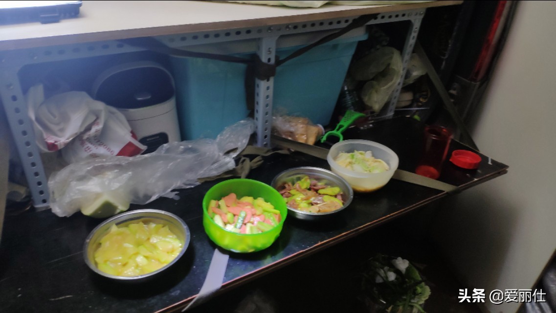 2019年暑假，四口之家面包车床车游*藏西**