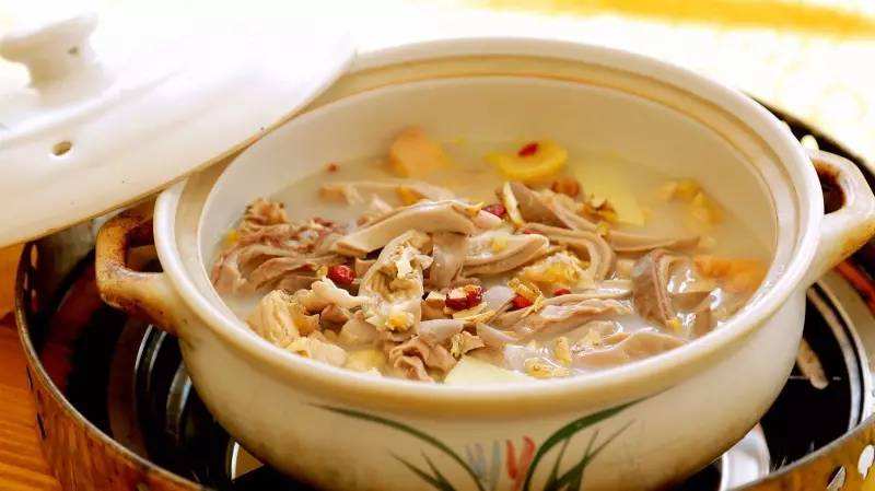 胡椒风行世界史,成千上万人为何因这粒神奇种子而奔波送命?