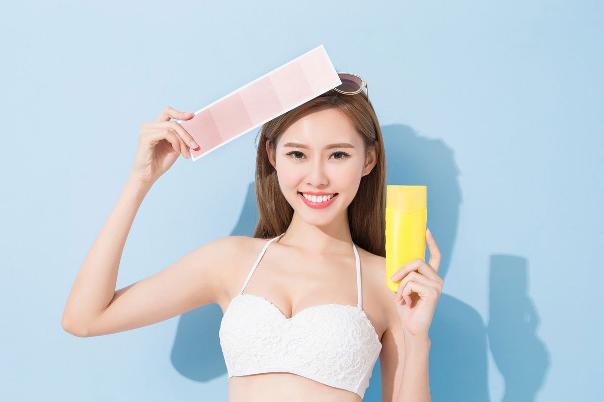 bb霜使用方法女,bb霜的正确使用方法怎样化妆