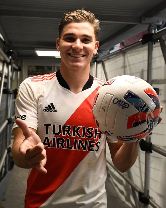 阿根廷世界波破门,阿根廷足球70米远射破门视频