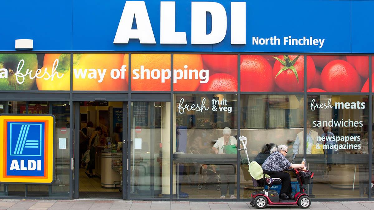 英国的大型购物超市,英国玛莎超市购物