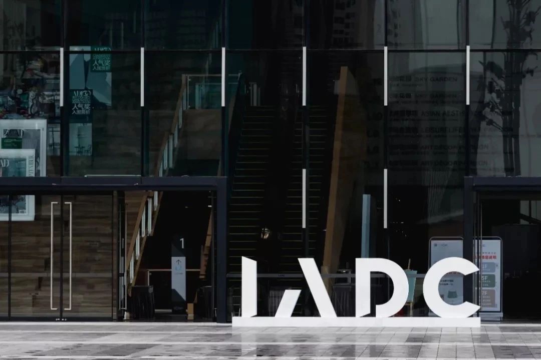 深圳11号线哪一站下车可以看海,坐深圳11号线去看海的地方