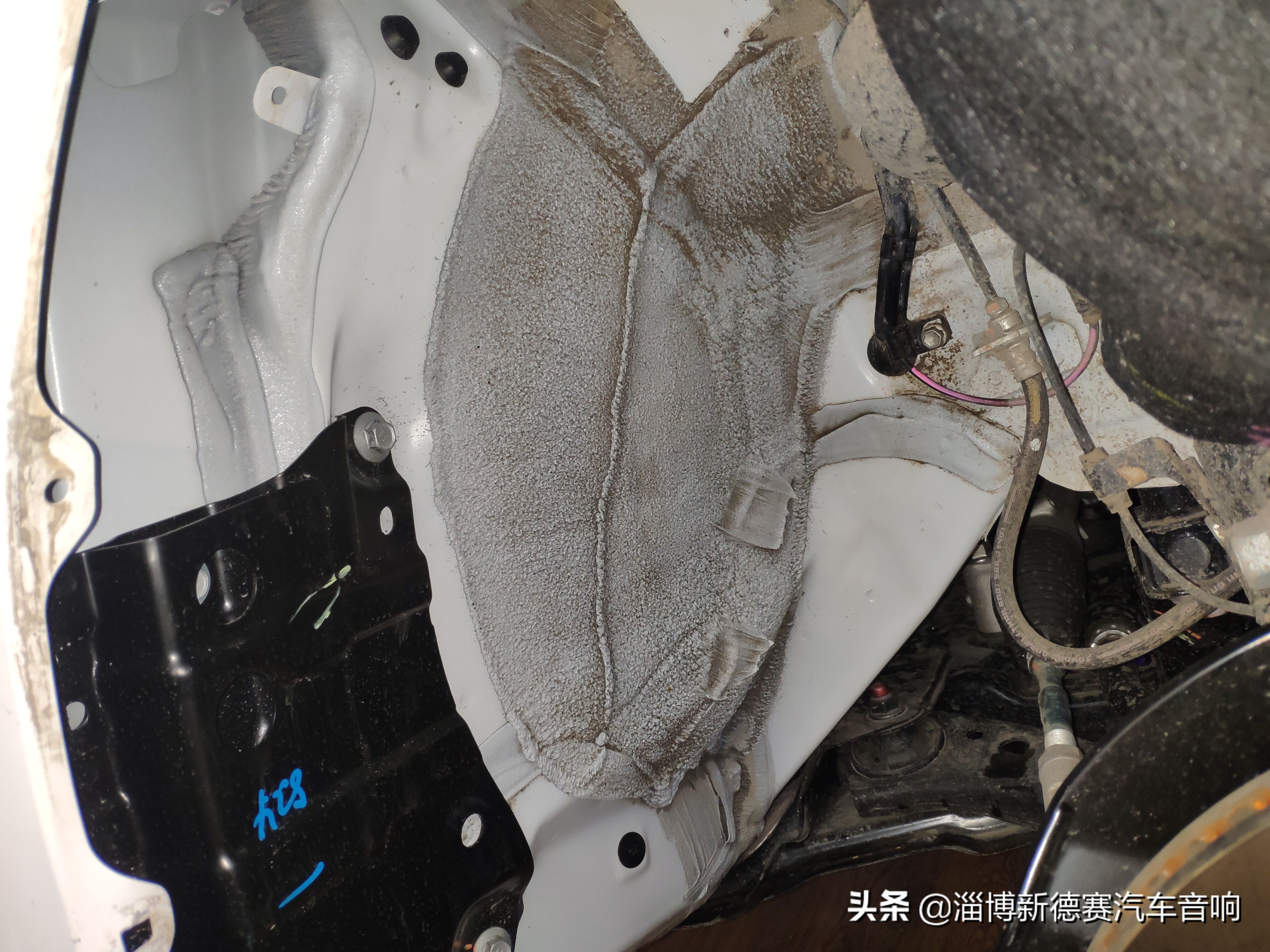 丰田卡罗拉高音喇叭坏了怎么办,卡罗拉双擎原车喇叭音质