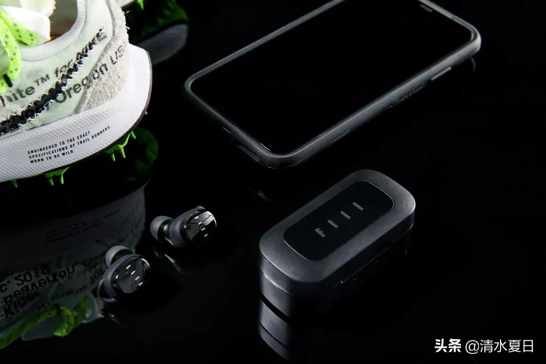 汪峰老师代言的耳机怎么样,汪峰耳机到底好不好