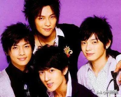 比迟了五年才道歉更让人迷惑的，是她的脸……