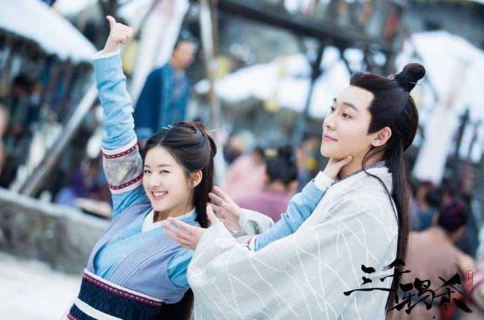 三千鸦杀蒋依依和赵露思,三千鸦杀蒋依依红衣造型